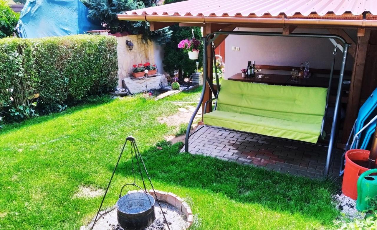 Csobogo Vendeghaz Apartment Егер Екстериор снимка